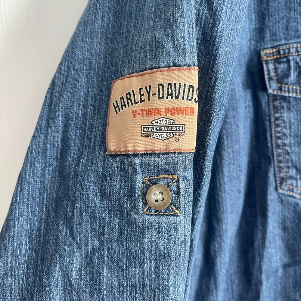 Harley-Davidson Blue Denim button down with Patch - Picture 2 of 4